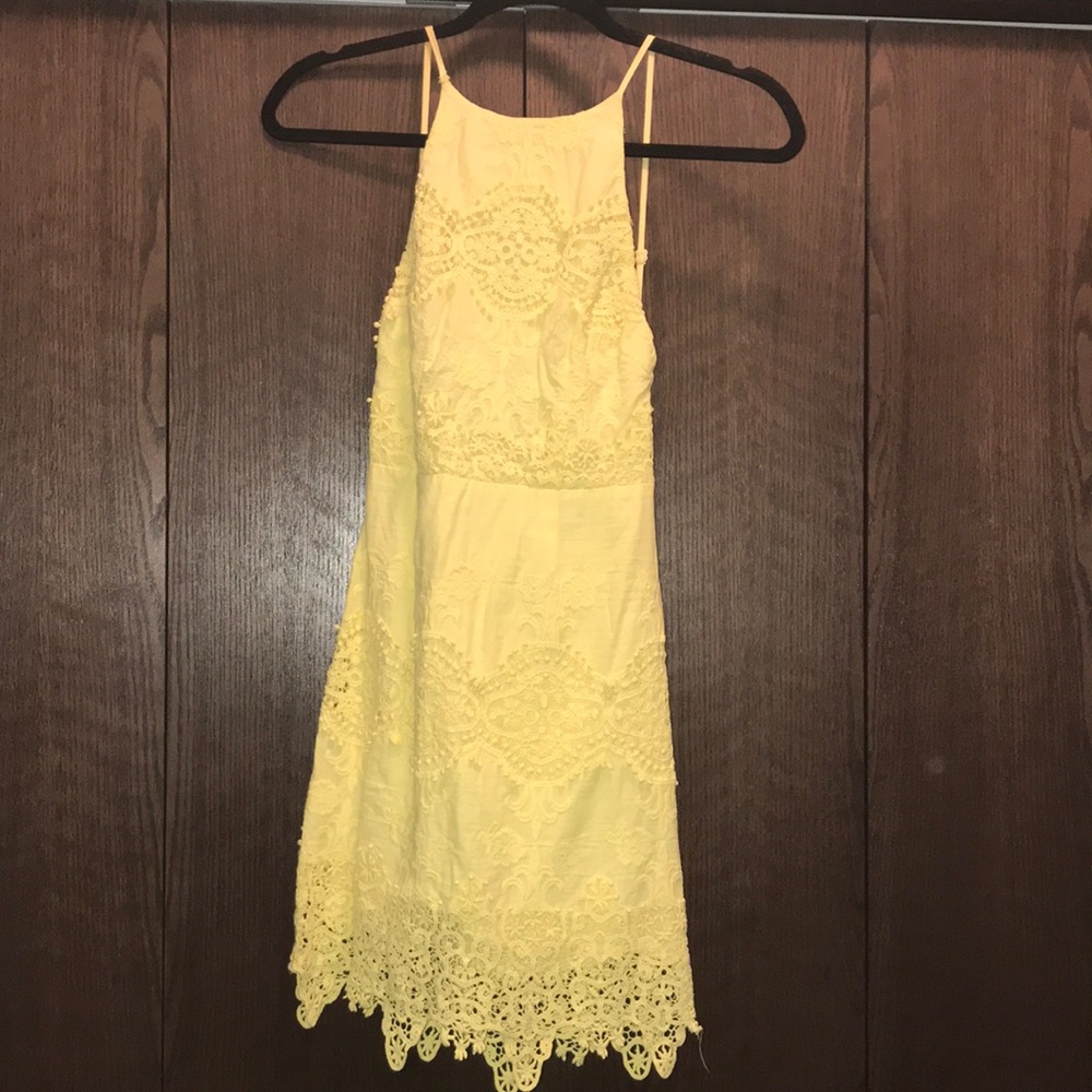 Lulu’s lace dress